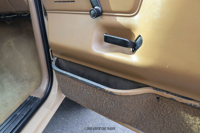 Used 1990 Ford Bronco Custom image 41