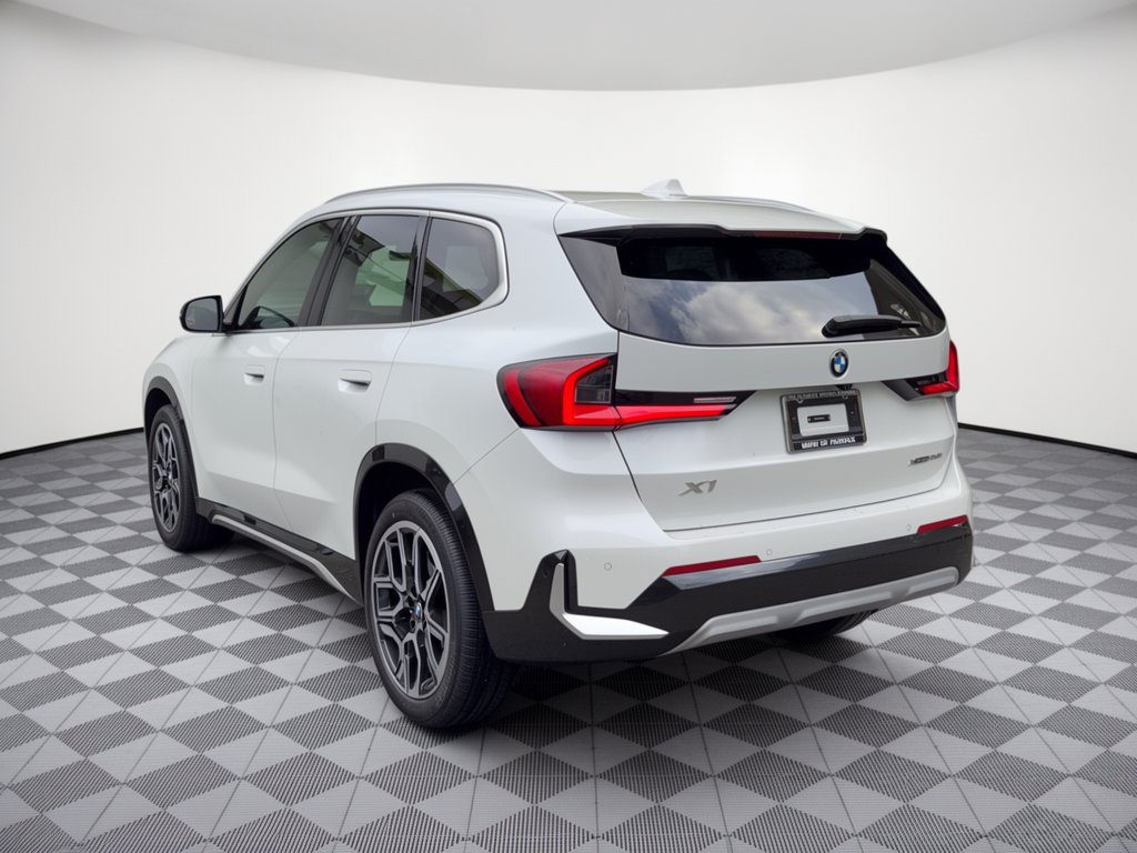New 2027 BMW X1 xDrive28i AWD/4WD image 3