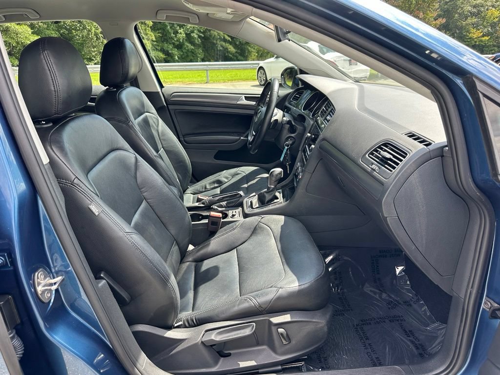 Used 2018 Volkswagen Golf S FWD image 14