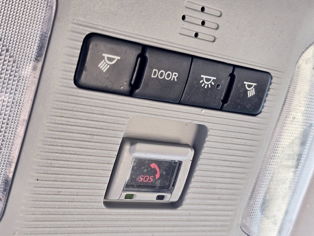 Used 2021 Toyota RAV4 LE AWD/4WD image 31