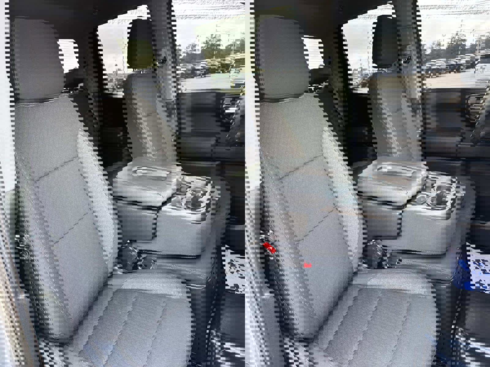 Used 2024 Chevrolet Silverado 1500 Custom image 22