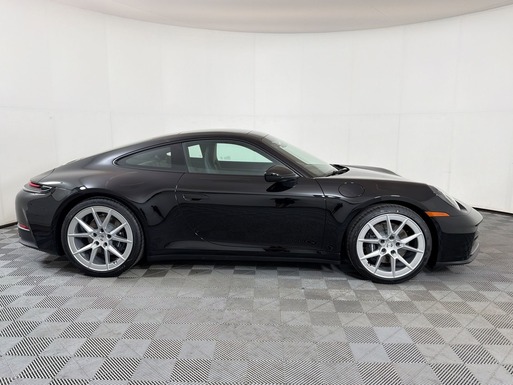 New 2026 Porsche 911 Carrera RWD image 9