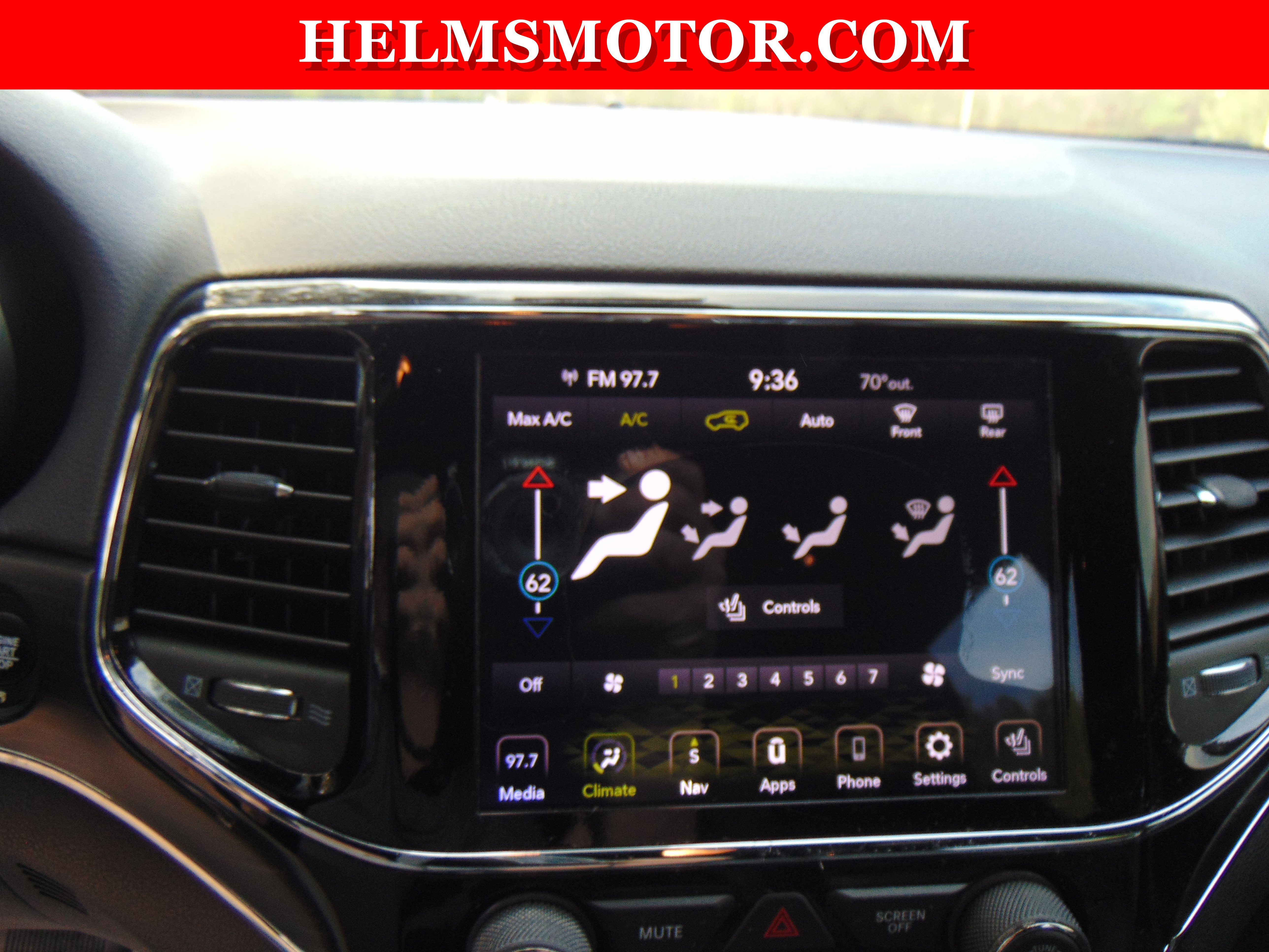 Used 2019 Jeep Grand Cherokee Limited image 25