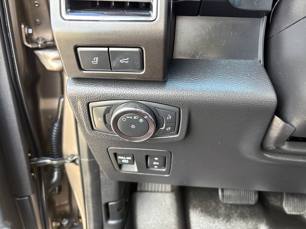 Used 2019 Ford Expedition Limited w/ Equipment Group 302A image 13