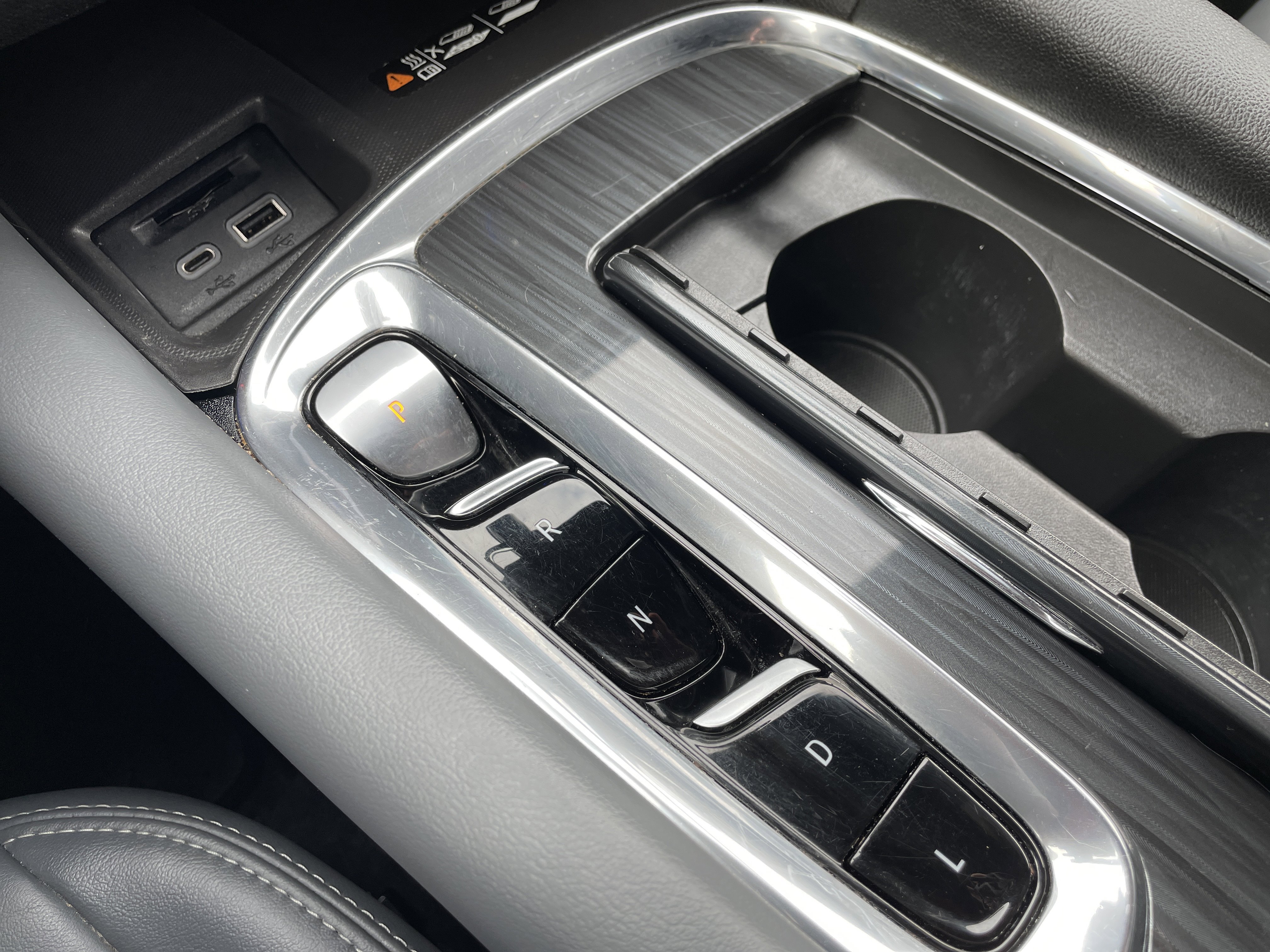 Used 2023 Buick Enclave Essence w/ Experience Buick Package image 14