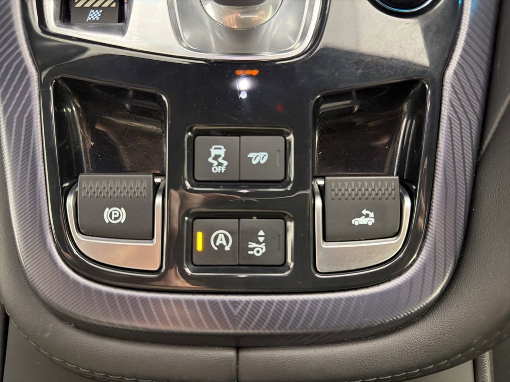 Used 2021 Jaguar F-TYPE R-Dynamic image 32