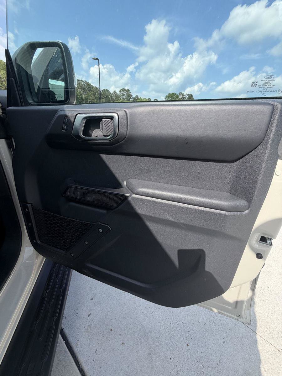 Used 2025 Ford Bronco Outer Banks AWD/4WD image 18