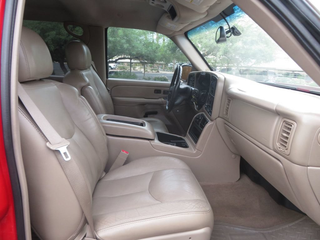 Used 2006 Chevrolet Silverado 2500 LT w/ Heavy-Duty Power Package AWD/4WD image 31