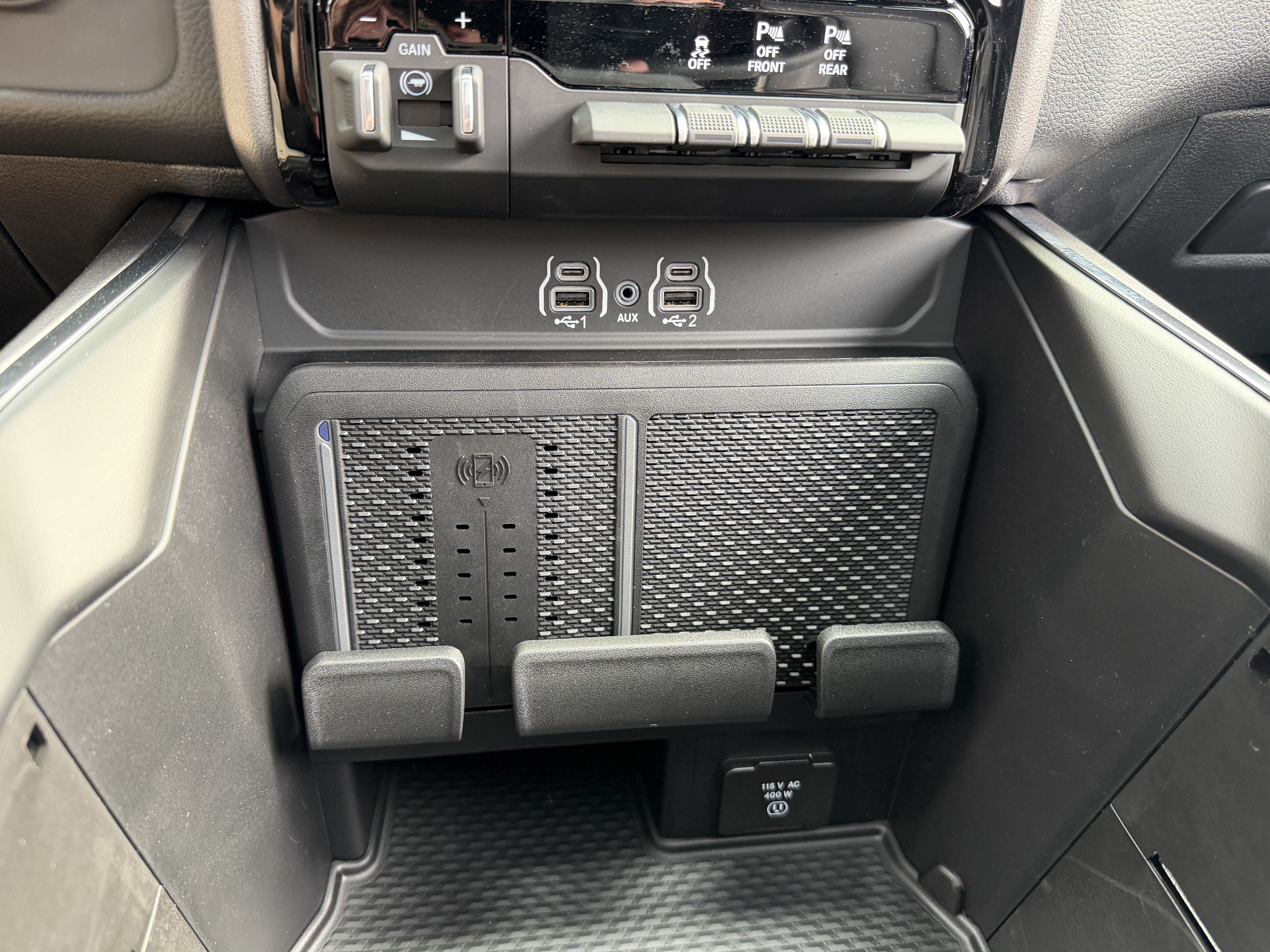 New 2026 RAM 1500 Laramie w/ Sport Appearance Package AWD/4WD image 48