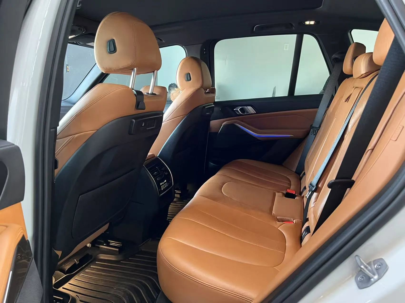 Used 2022 BMW X5 xDrive40i w/ Premium Package image 11