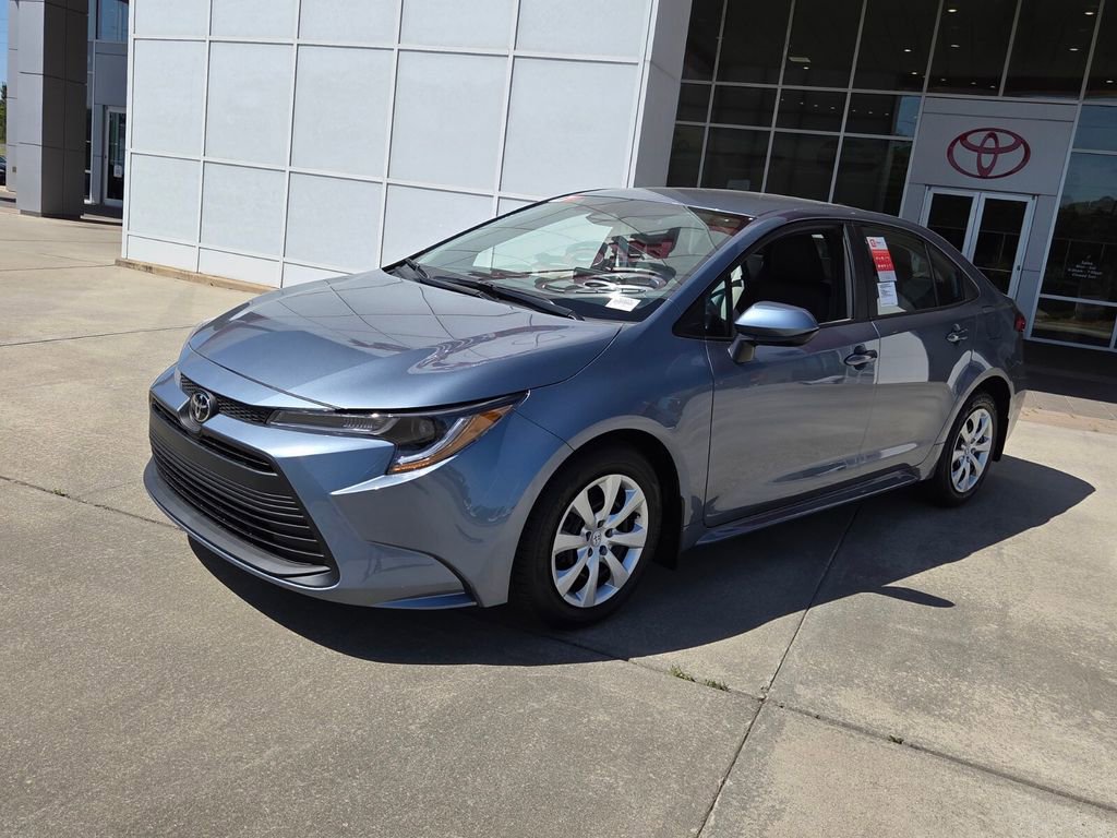 New 2026 Toyota Corolla LE image 3