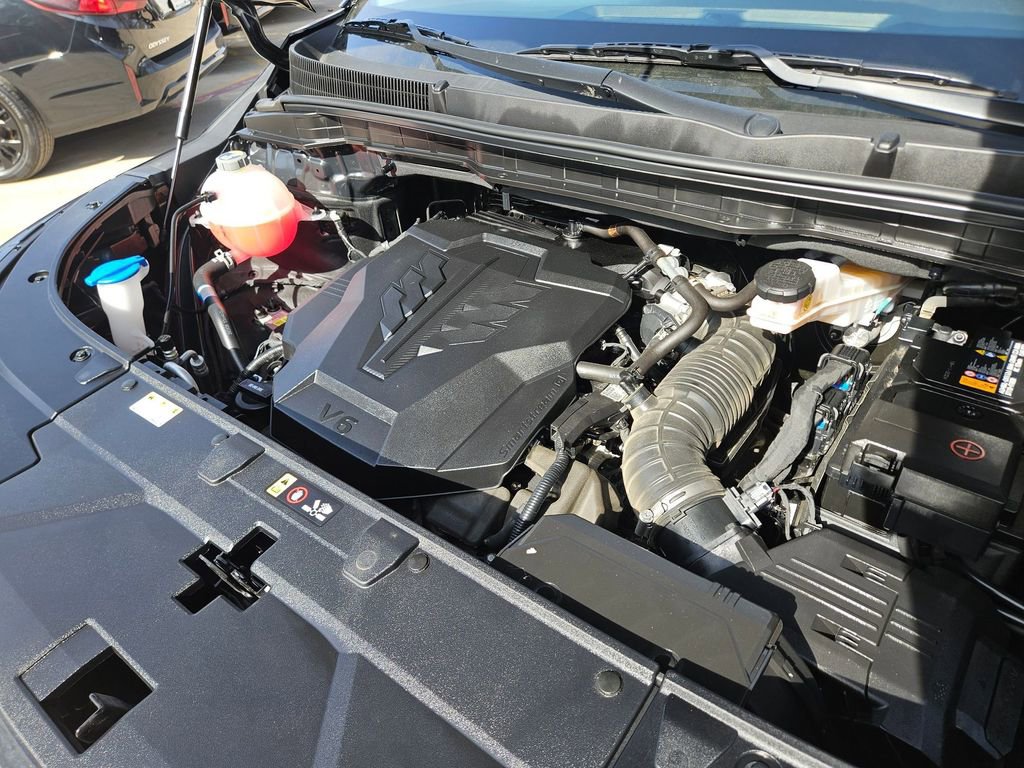 Used 2025 Kia Carnival image 23