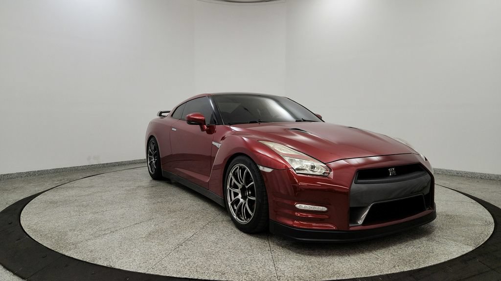 Used 2015 Nissan GT-R Premium AWD/4WD image 7