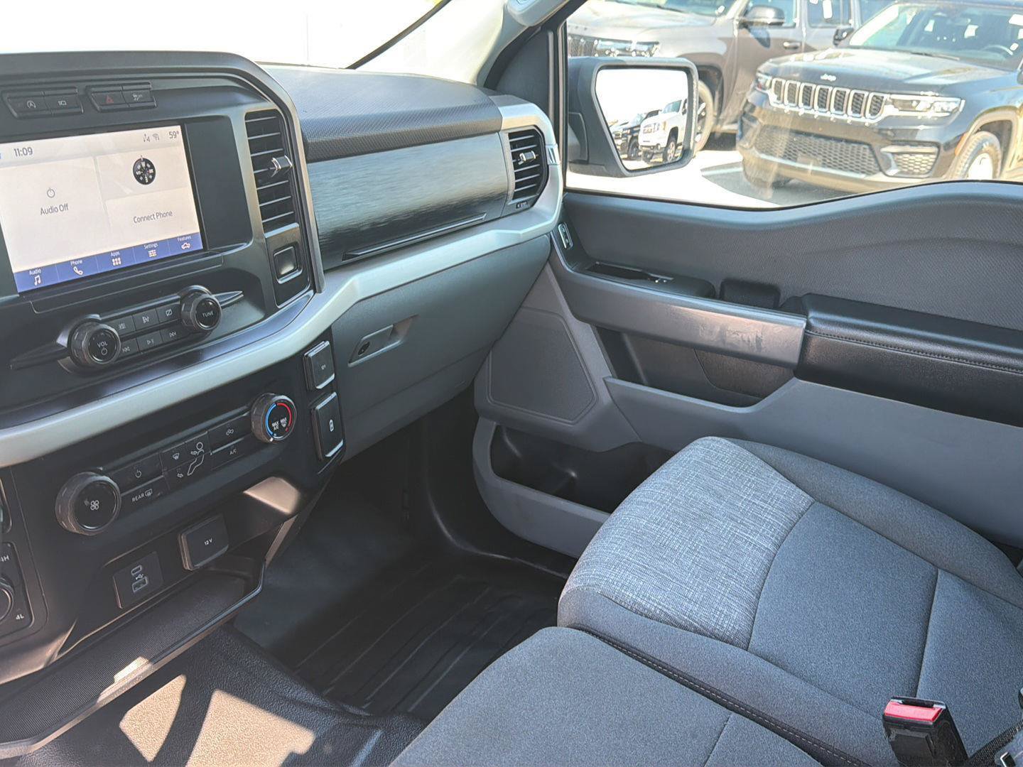 Used 2021 Ford F150 XLT AWD/4WD image 15