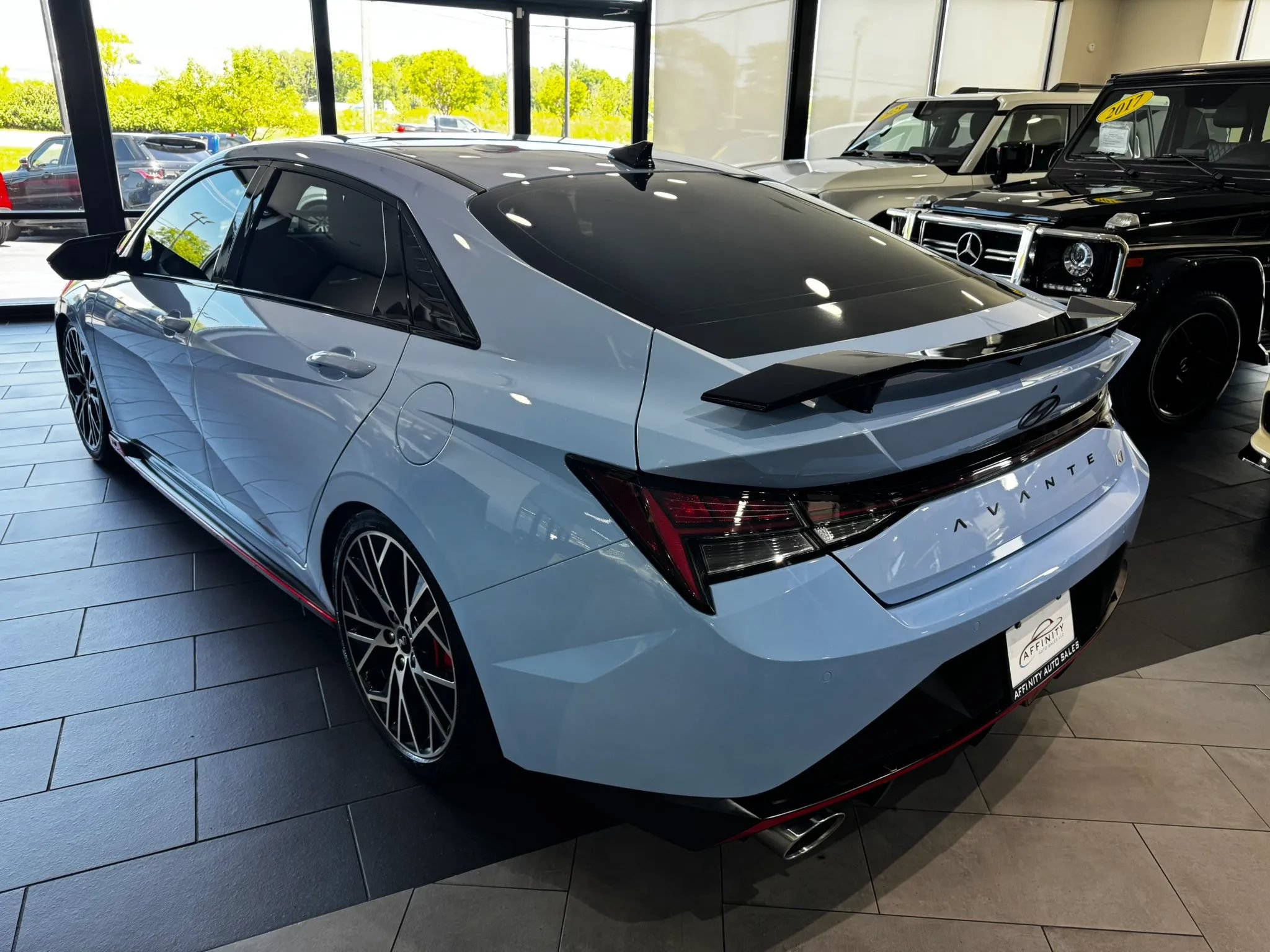 Used 2022 Hyundai Elantra N FWD image 3