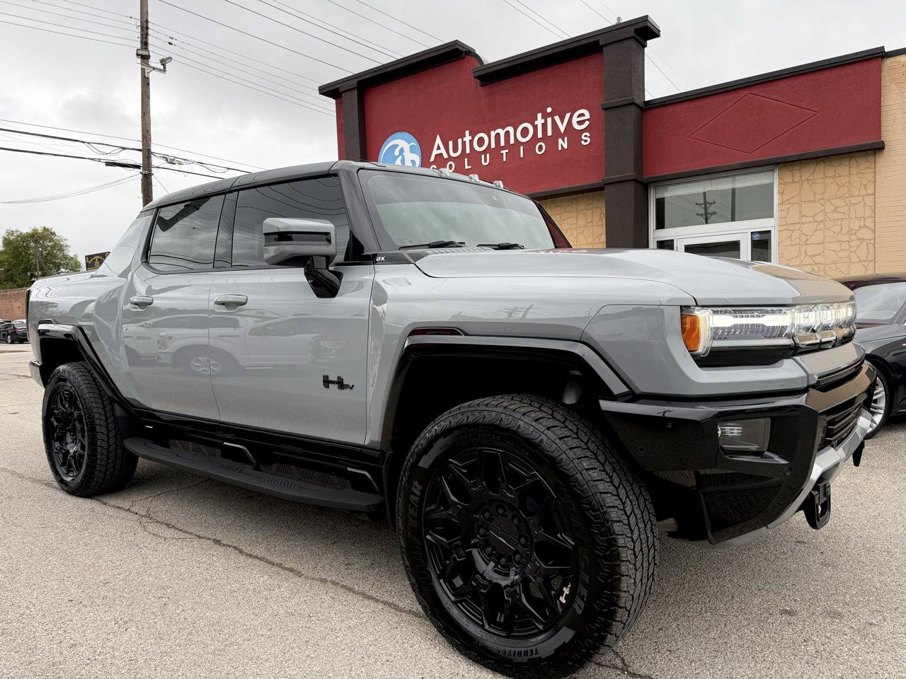 Used 2025 GMC Hummer EV 2X AWD/4WD image 3