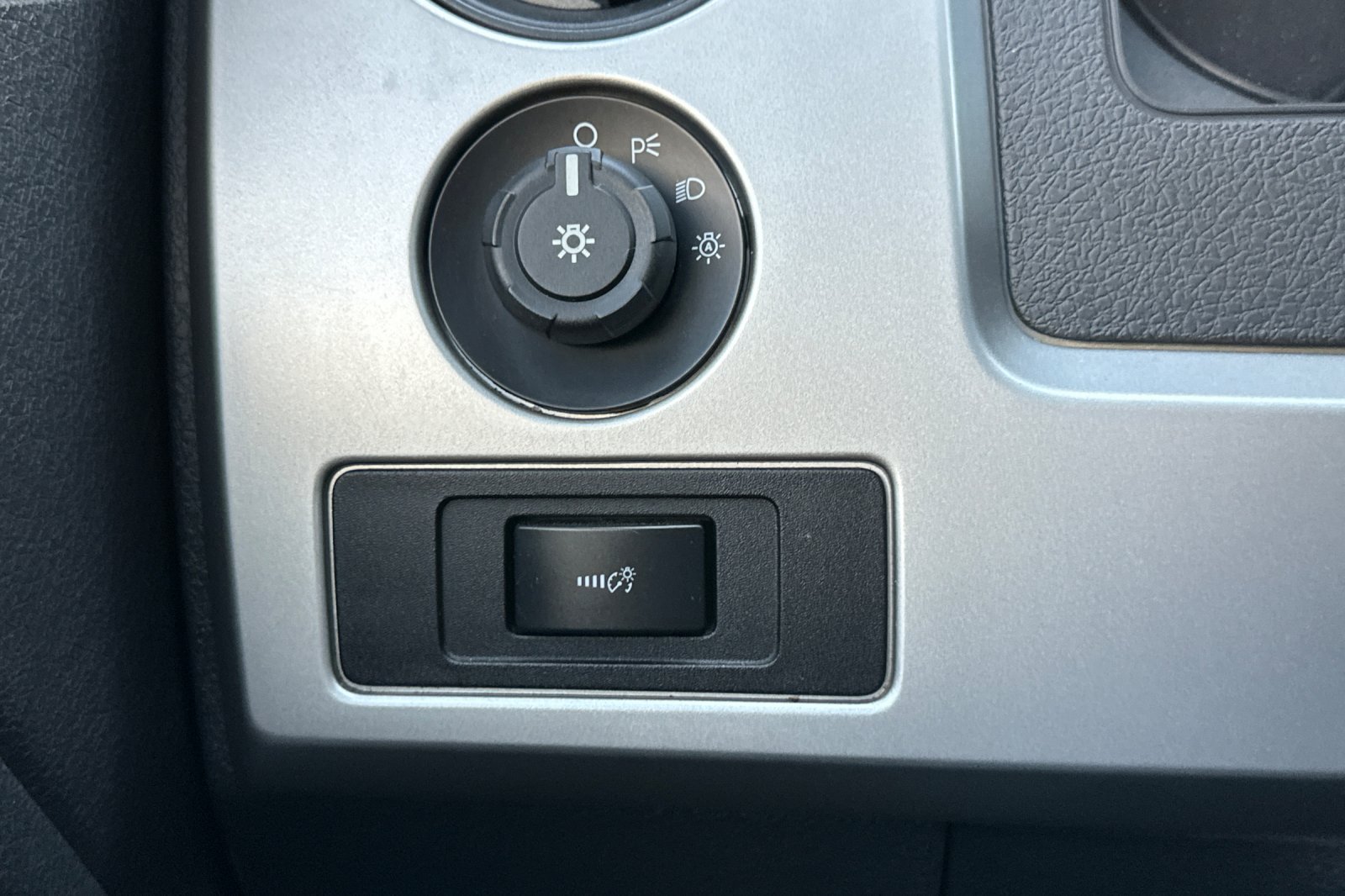 Used 2013 Ford F150 Raptor w/ Luxury Equipment Group AWD/4WD image 38
