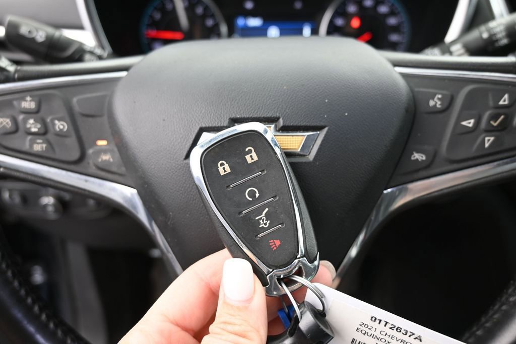Used 2021 Chevrolet Equinox LT AWD/4WD image 34