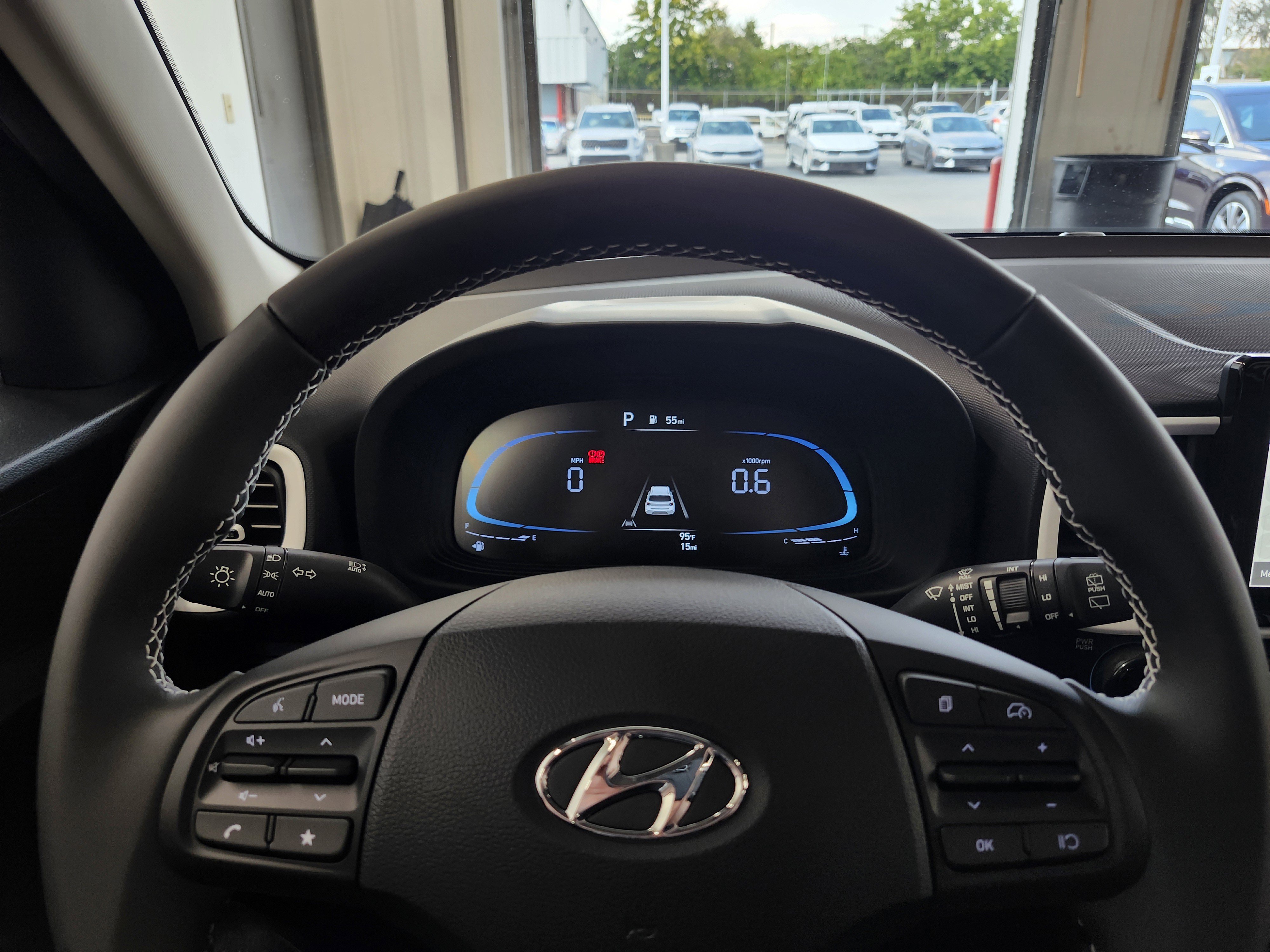 New 2025 Hyundai Venue Limited image 12