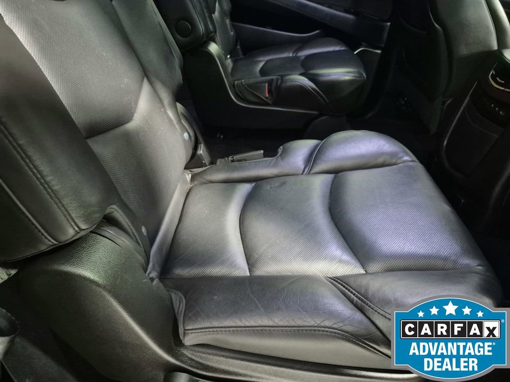 Used 2019 Cadillac Escalade ESV Premium Luxury w/ LPO, Radiant Package AWD/4WD image 28