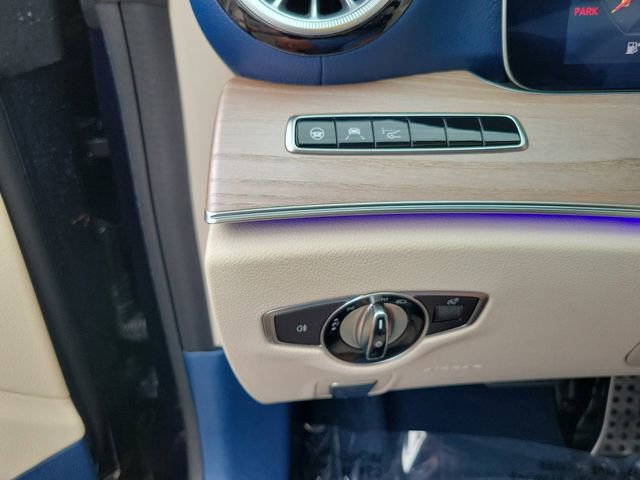 Used 2018 Mercedes-Benz E 400 4MATIC Coupe image 26