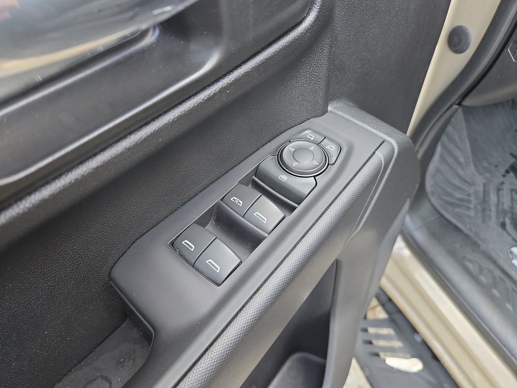 Used 2022 Chevrolet Silverado 1500 Custom Trail Boss w/ LPO, Dark Essentials Package image 13