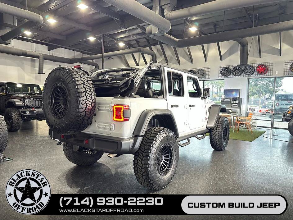 Used 2024 Jeep Wrangler Unlimited Rubicon w/ Convenience Group AWD/4WD image 36