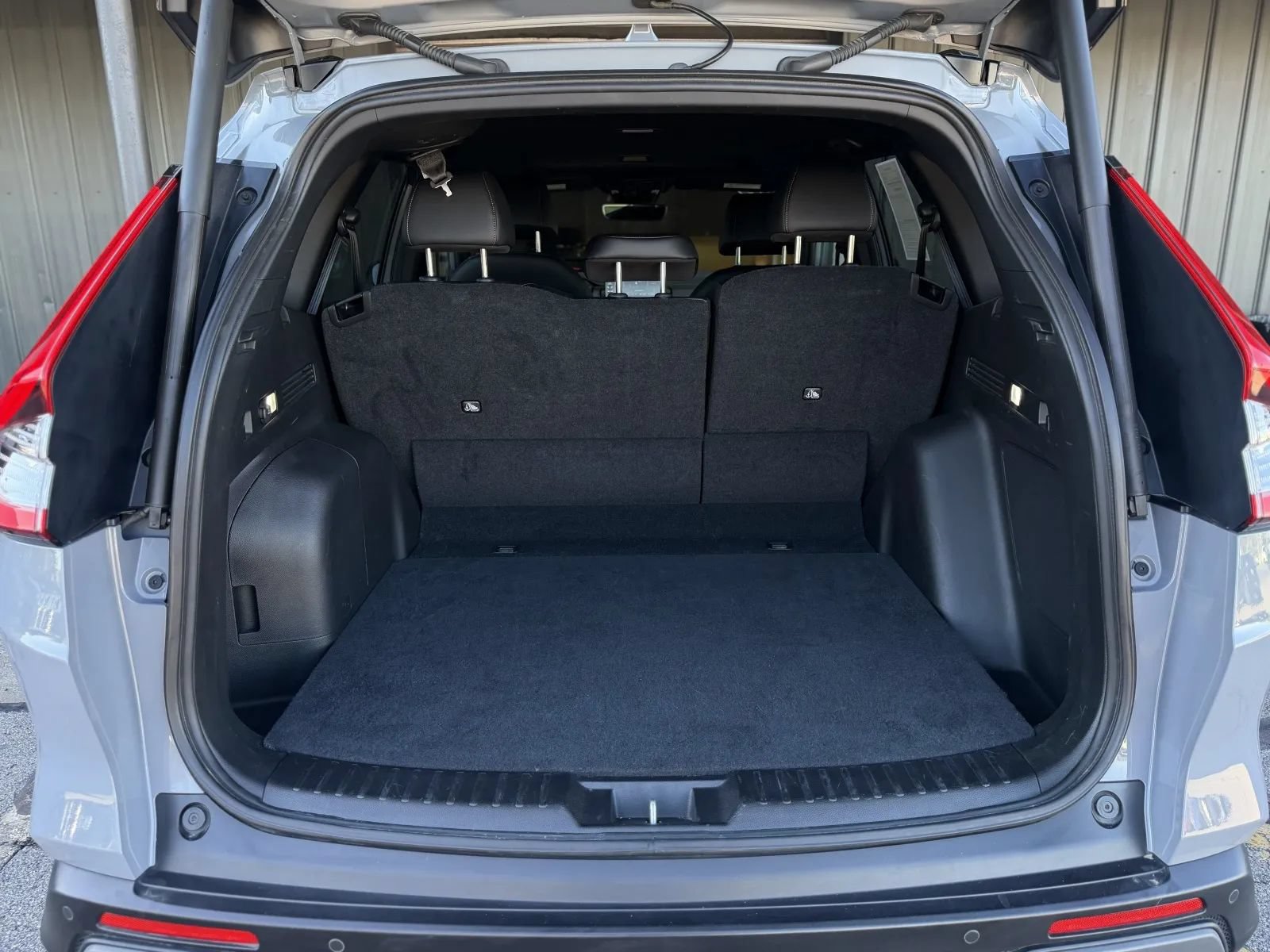 Used 2025 Honda CR-V Sport Touring image 17