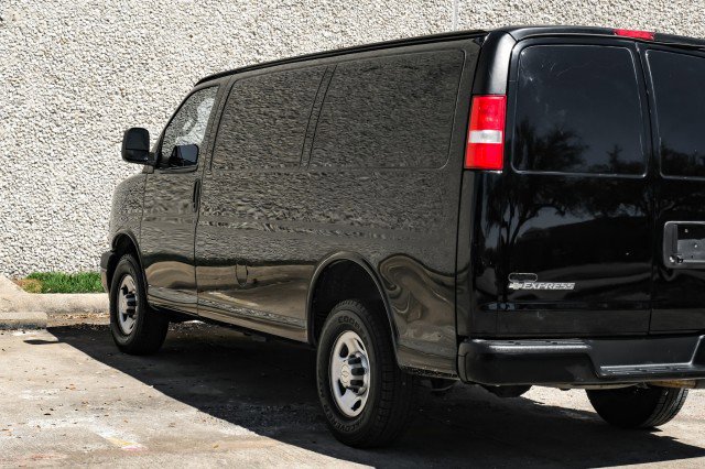 Used 2021 Chevrolet Express 2500 w/ Driver Convenience Package image 13