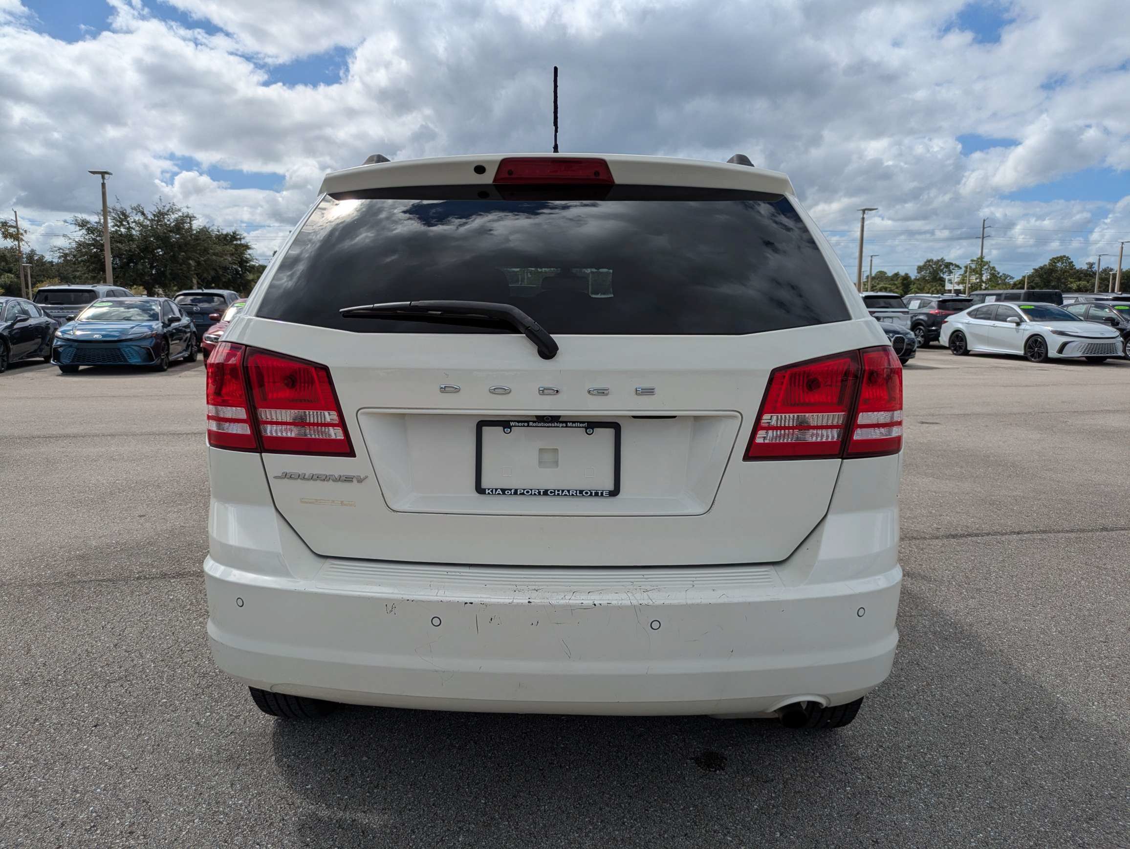 Used 2020 Dodge Journey SE w/ Blacktop Package FWD image 5