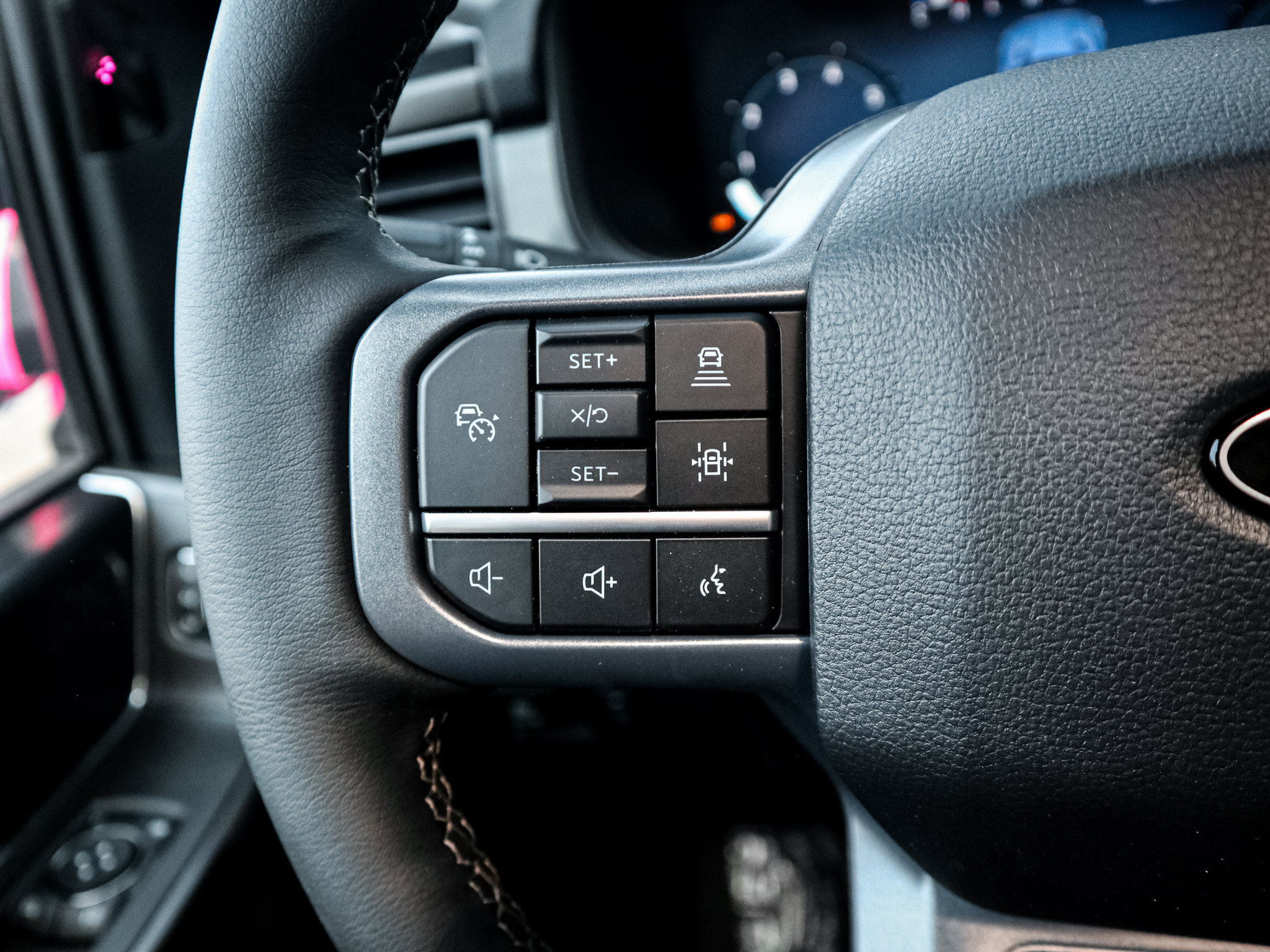 Used 2026 Ford F150 Lariat AWD/4WD image 19