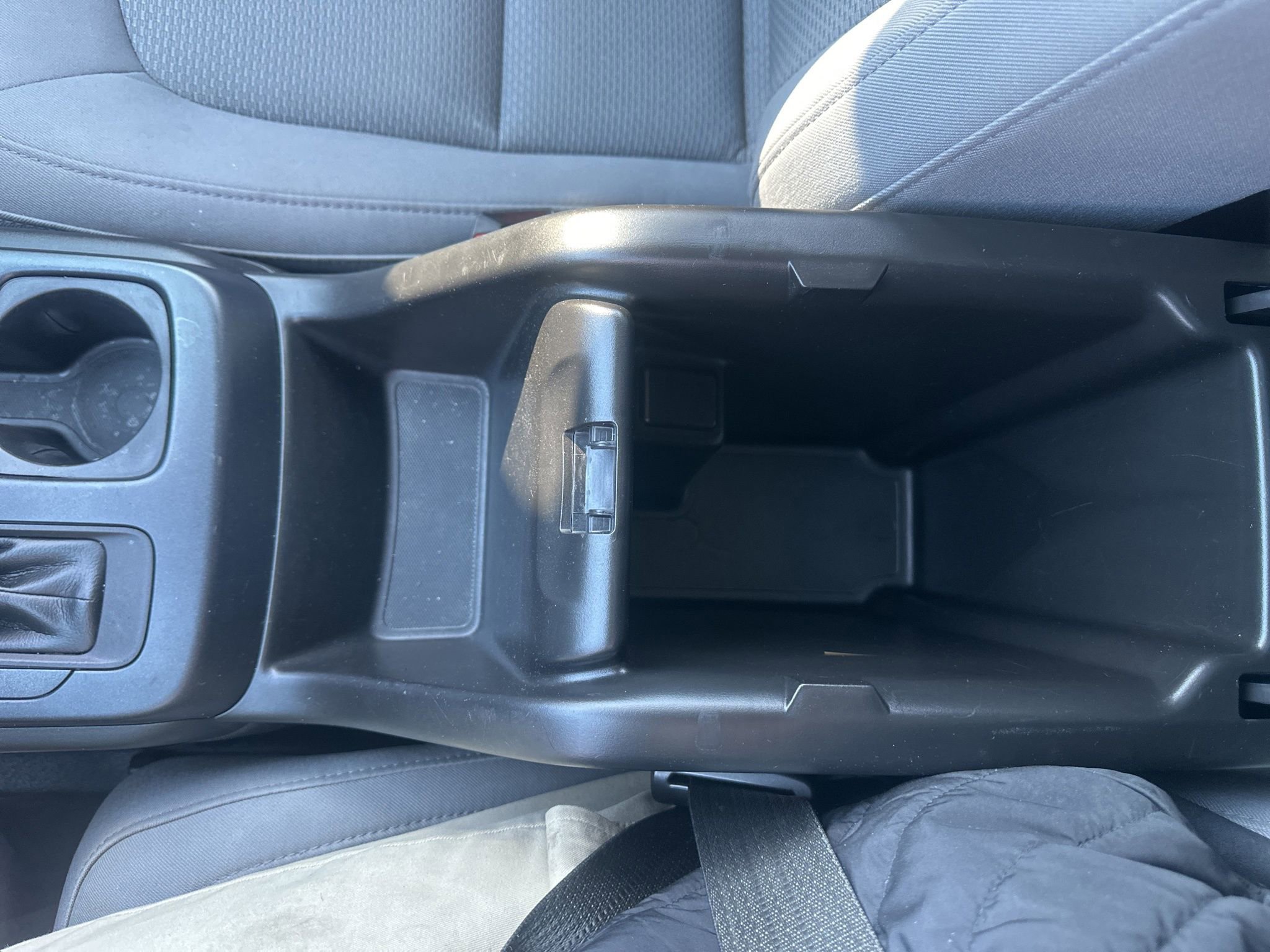 Used 2018 Chevrolet Colorado W/T AWD/4WD image 25