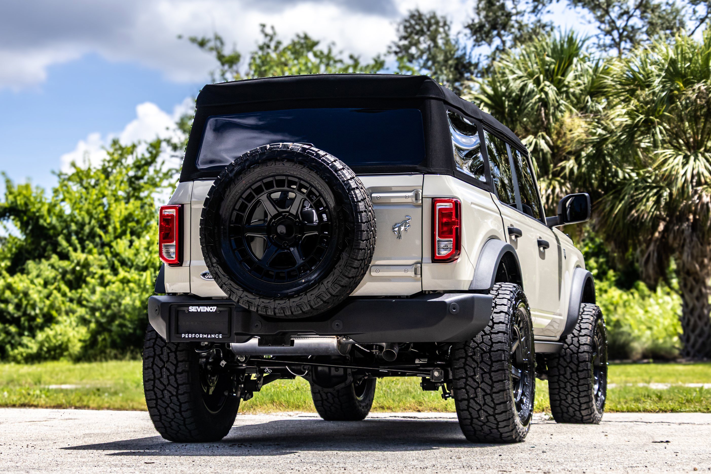 New 2025 Ford Bronco Big Bend image 3