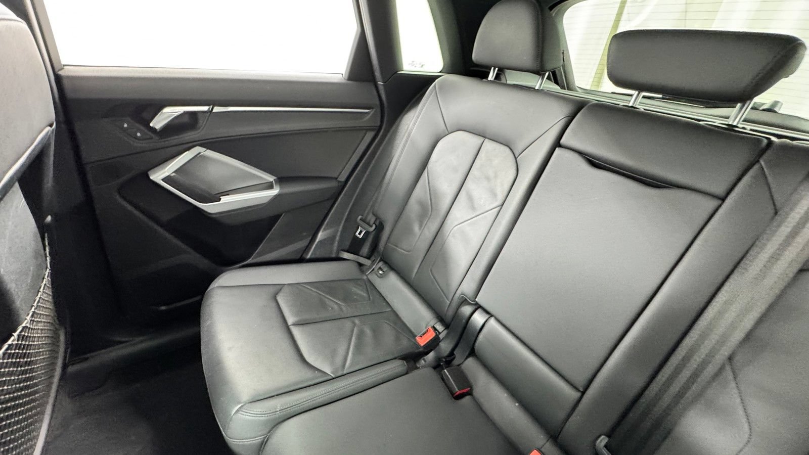 Used 2020 Audi Q3 2.0T Premium w/ Convenience Package AWD/4WD image 14