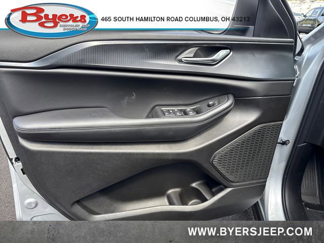 New 2025 Jeep Grand Cherokee L Laredo w/ Luxury Tech Group I image 12