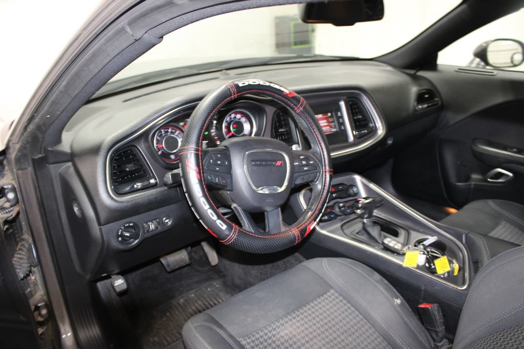 Used 2016 Dodge Challenger SXT w/ Super Sport Group (SS/T) RWD image 27