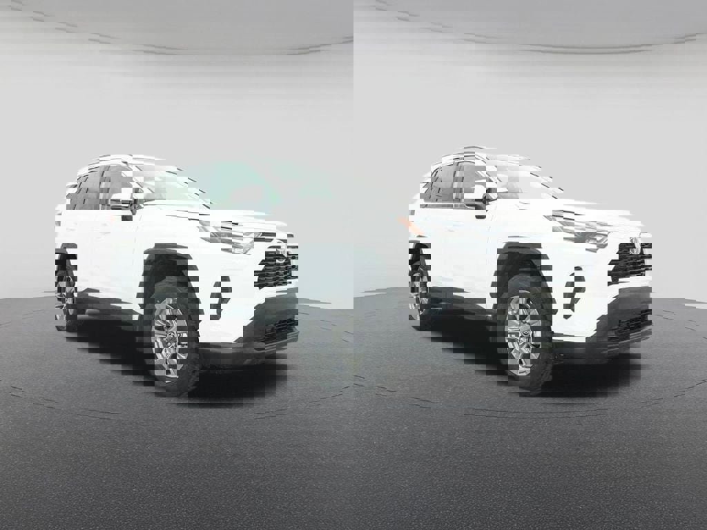 New 2025 Toyota RAV4 XLE image 29