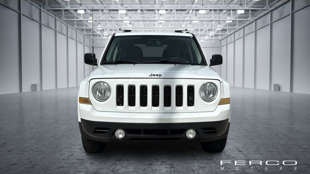 Used 2017 Jeep Patriot Latitude FWD image 8