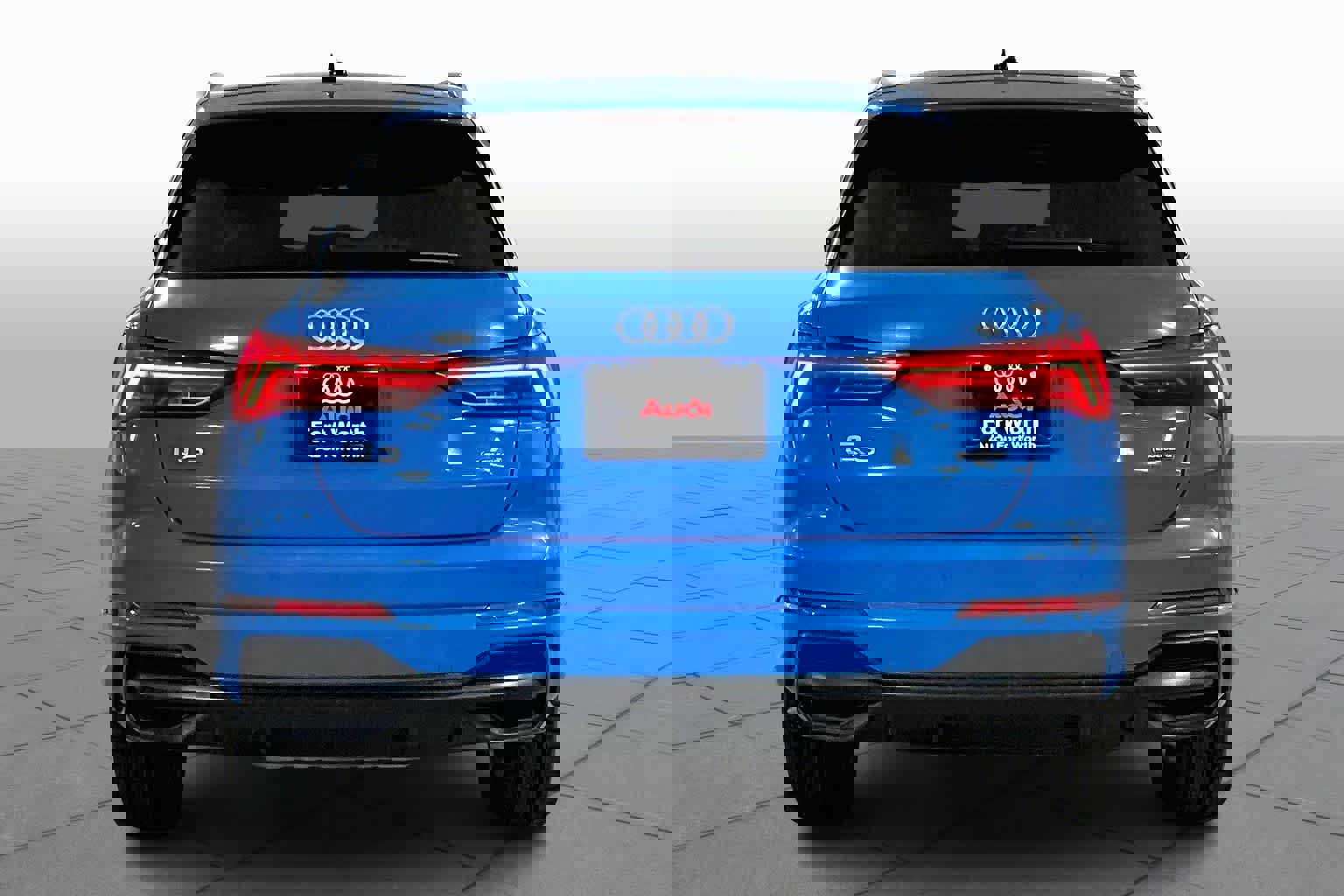 Used 2020 Audi Q3 2.0T Premium w/ Convenience Package image 5