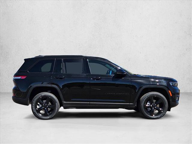 New 2025 Jeep Grand Cherokee Altitude image 5