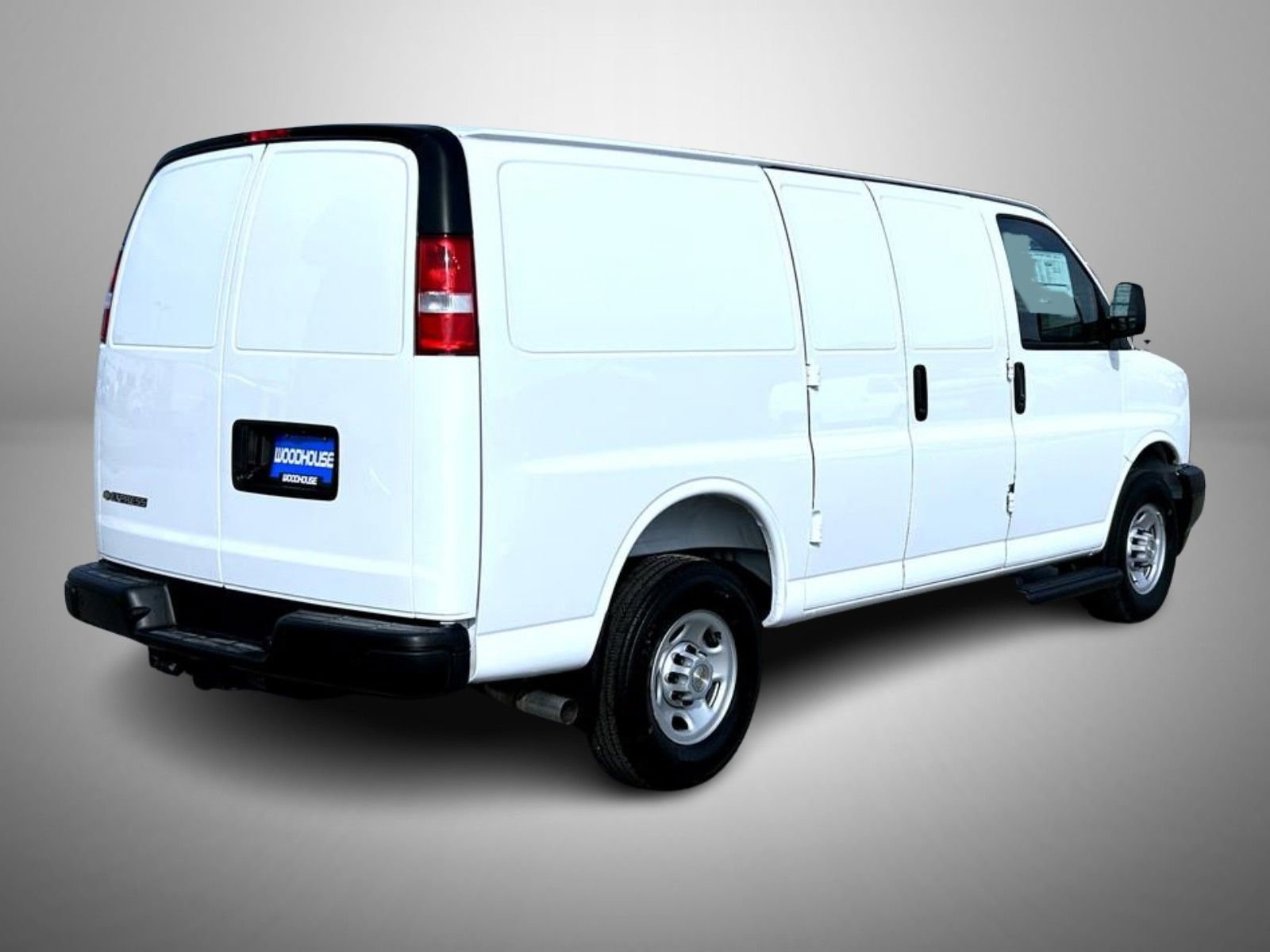 New 2025 Chevrolet Express 2500 Work Van w/ Safety Package RWD image 5