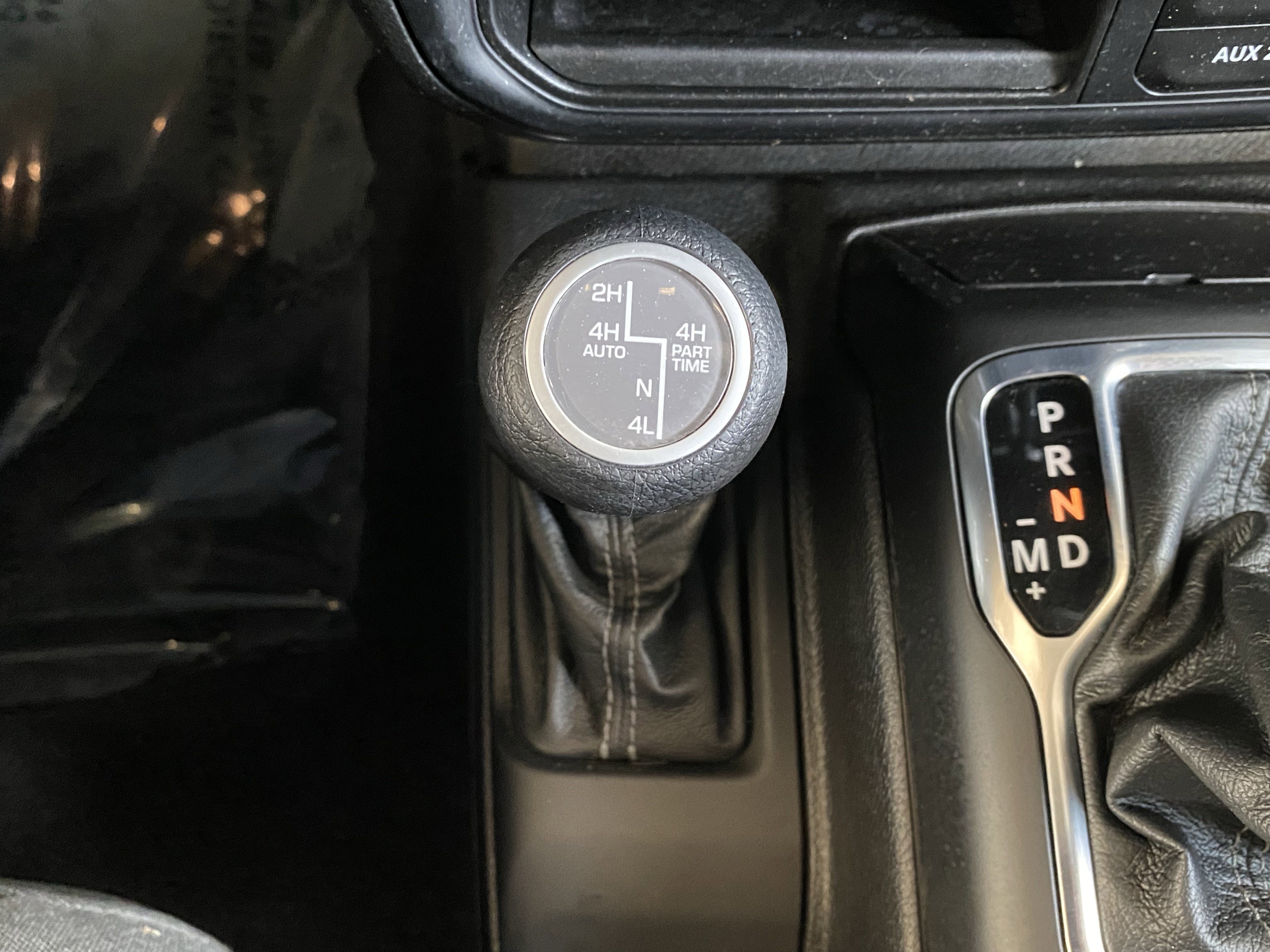 Used 2024 Jeep Wrangler Unlimited w/ Technology Group AWD/4WD image 28