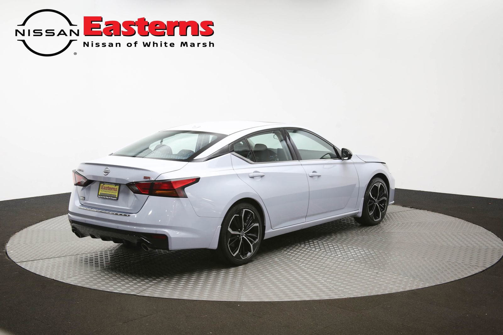 Used 2023 Nissan Altima 2.5 SR w/ SR Premium Package FWD image 41
