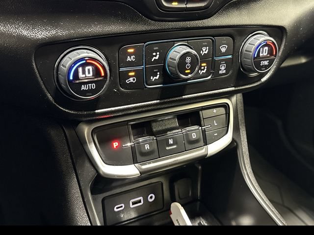 Certified 2023 GMC Terrain SLE w/ Driver Convenience Package AWD/4WD image 19