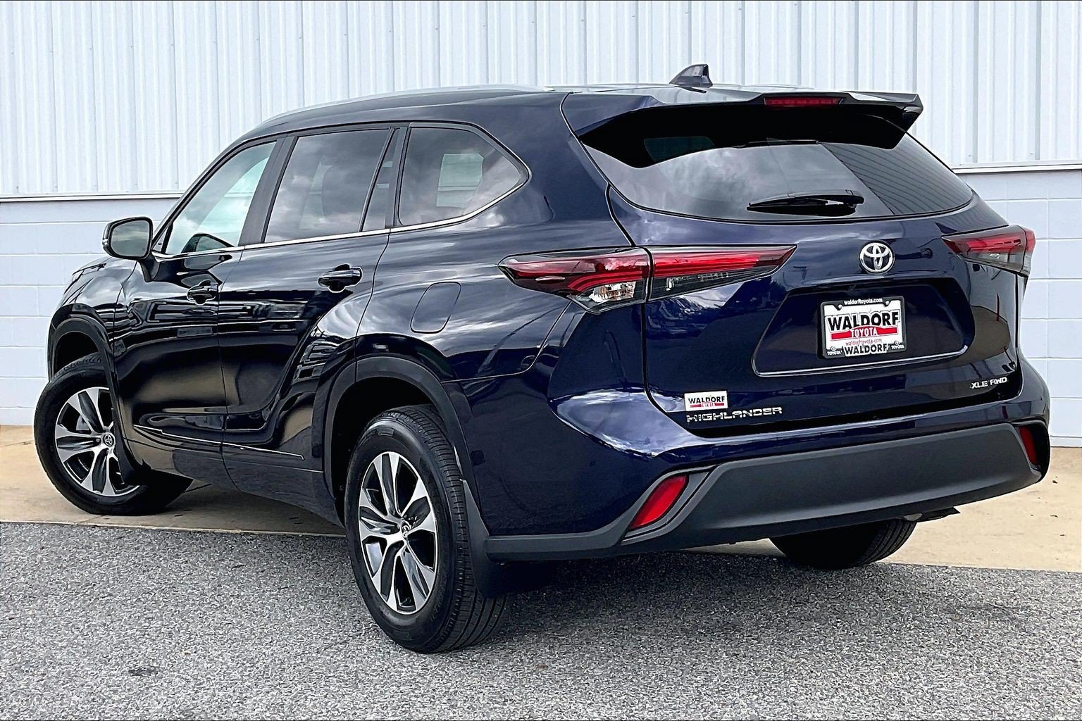 Used 2026 Toyota Highlander XLE AWD/4WD image 15