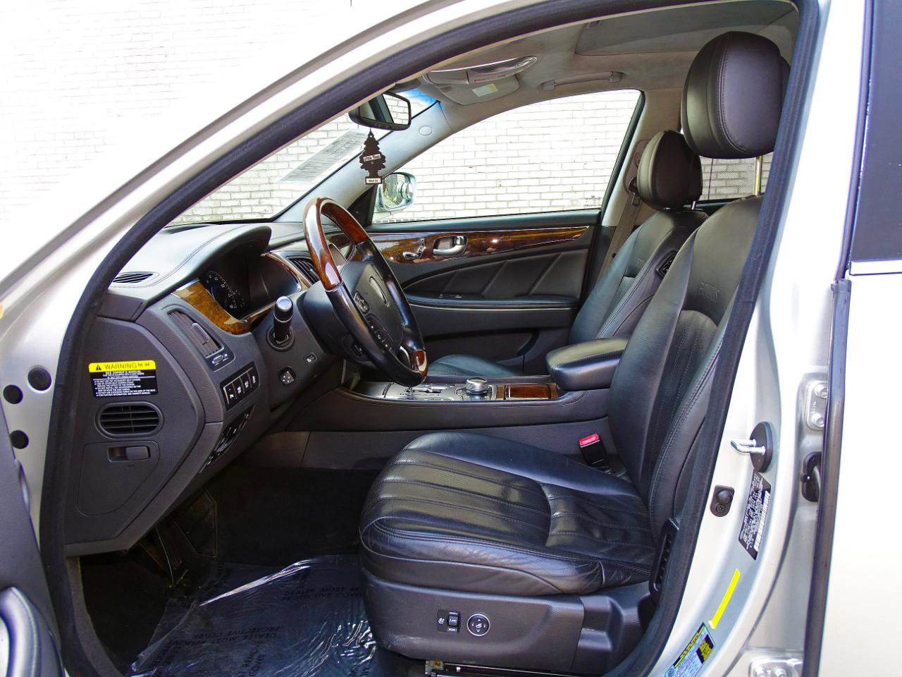 Used 2011 Hyundai Equus Ultimate image 12