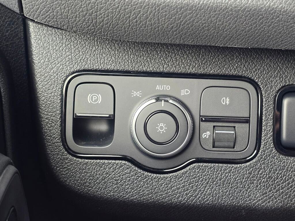 New 2026 Mercedes-Benz Sprinter 144 Cargo image 36