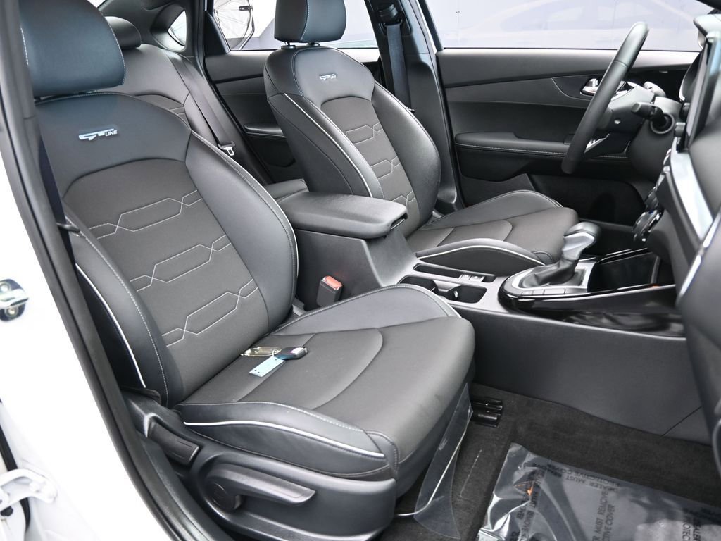 Used 2024 Kia Forte GT-Line image 44