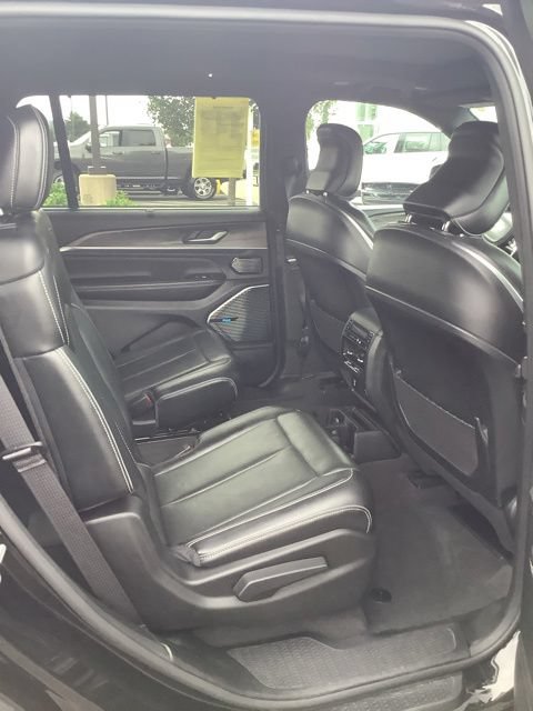 Certified 2021 Jeep Grand Cherokee L Overland w/ Luxury Tech Group IV AWD/4WD image 26