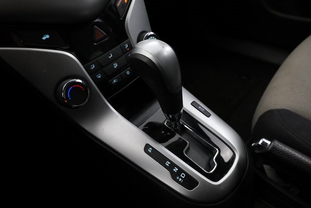 Used 2016 Chevrolet Cruze LS image 20
